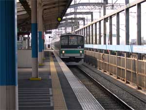 densha.jpg densha.jpg